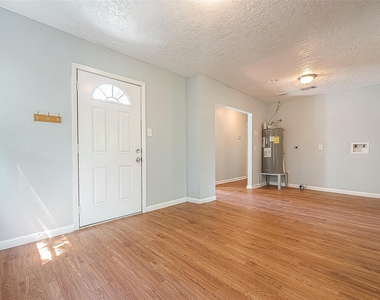 4810 Carmen Street - Photo Thumbnail 8