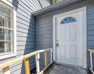 4810 Carmen Street - Photo Thumbnail 3