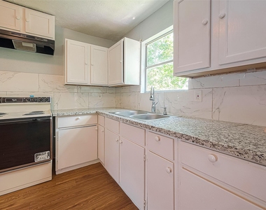 4810 Carmen Street - Photo Thumbnail 11