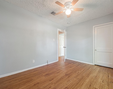 4810 Carmen Street - Photo Thumbnail 15