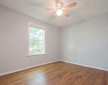 4810 Carmen Street - Photo Thumbnail 14