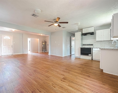 4810 Carmen Street - Photo Thumbnail 6