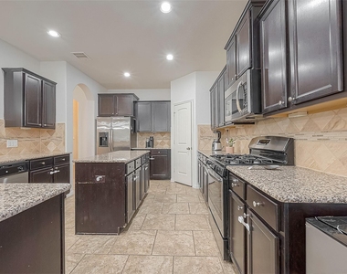 8722 Adrienne Drive - Photo Thumbnail 7