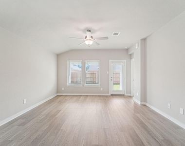 16691 Sterling Cliff Street - Photo Thumbnail 8