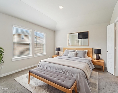 16691 Sterling Cliff Street - Photo Thumbnail 11