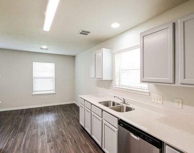 13407 Ella View Lane - Photo Thumbnail 5