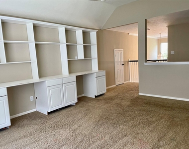 5124 Arborwood Drive - Photo Thumbnail 17