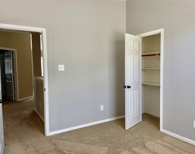 5124 Arborwood Drive - Photo Thumbnail 23