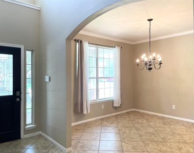 5124 Arborwood Drive - Photo Thumbnail 5