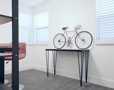 412 Pacific Street - Photo Thumbnail 13