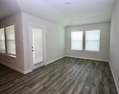 24323 Wild Bramble Lane - Photo Thumbnail 15