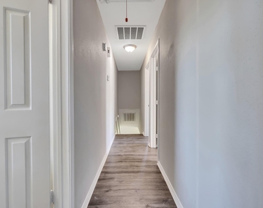 4511 Tangle Creek Lane Lane - Photo Thumbnail 20