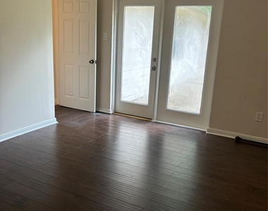 3506 Valerie Lane - Photo Thumbnail 10
