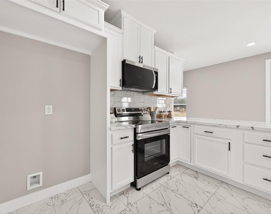 16502 Tankersley Court - Photo Thumbnail 8