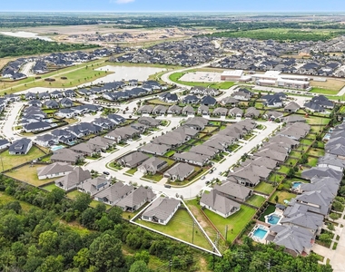 7403 Hanover Lane - Photo Thumbnail 1
