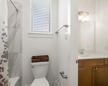 7403 Hanover Lane - Photo Thumbnail 25
