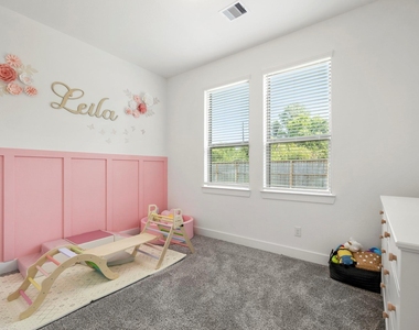 7403 Hanover Lane - Photo Thumbnail 22
