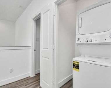 9018 Laverne Laurel Lane - Photo Thumbnail 15