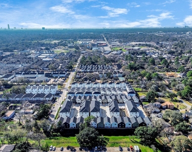 9018 Laverne Laurel Lane - Photo Thumbnail 32