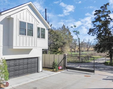 9018 Laverne Laurel Lane - Photo Thumbnail 2