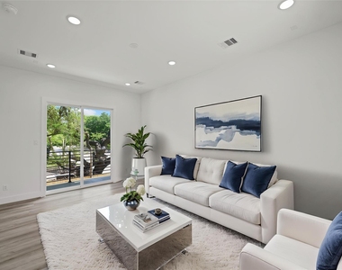 870 W Little York Road - Photo Thumbnail 12