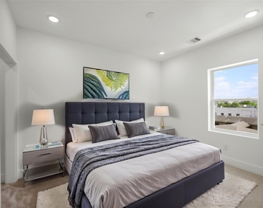 870 W Little York Road - Photo Thumbnail 28