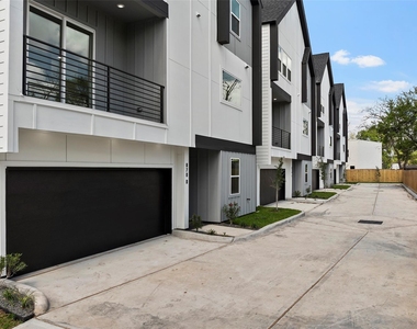 870 W Little York Road - Photo Thumbnail 1