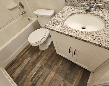 14214 Green Wing Circle - Photo Thumbnail 6