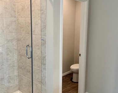 4227 Isoletta Court - Photo Thumbnail 8