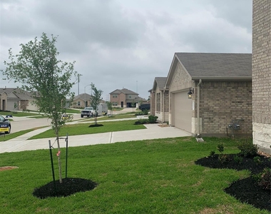 4227 Isoletta Court - Photo Thumbnail 27
