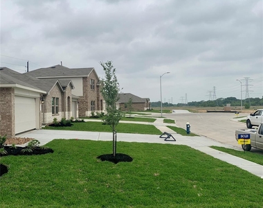 4227 Isoletta Court - Photo Thumbnail 28