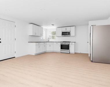 16016 Green Manor Drive - Photo Thumbnail 4
