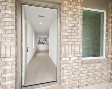 21610 Willow River Canyon Lane - Photo Thumbnail 4