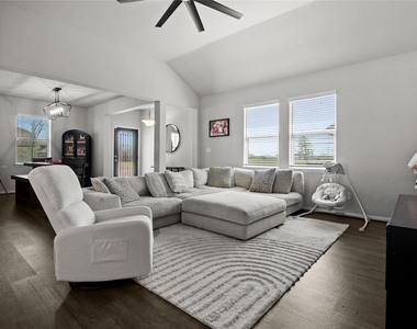 622 Little Cypress Lane - Photo Thumbnail 5