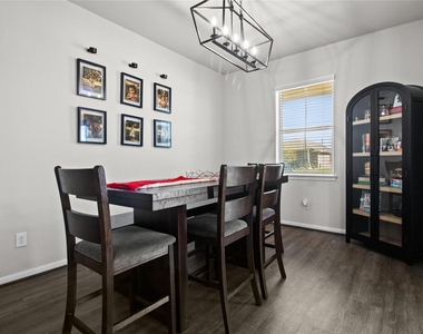 622 Little Cypress Lane - Photo Thumbnail 7