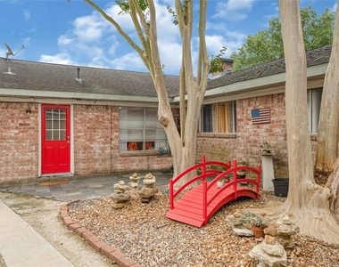 11826 Oceanview Street - Photo Thumbnail 24