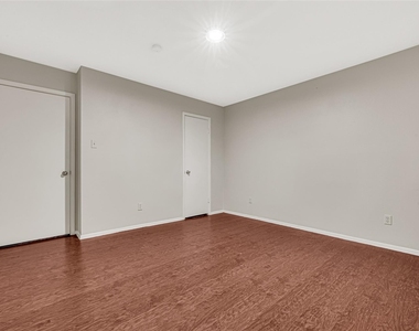 11826 Oceanview Street - Photo Thumbnail 17