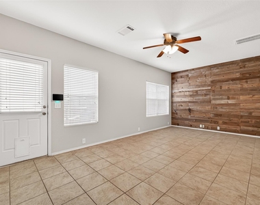 16855 Mammoth Springs Drive - Photo Thumbnail 8