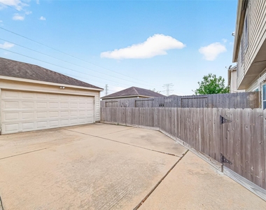 16855 Mammoth Springs Drive - Photo Thumbnail 29