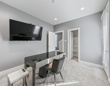 4032 Buck Street - Photo Thumbnail 5