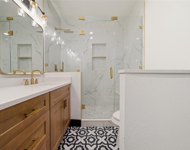 4439 Gunter Street - Photo Thumbnail 19