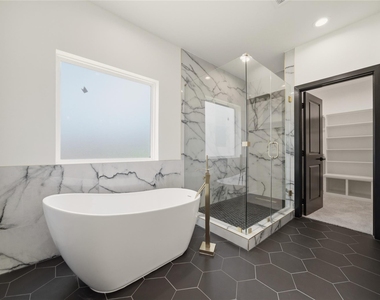 4439 Gunter Street - Photo Thumbnail 12