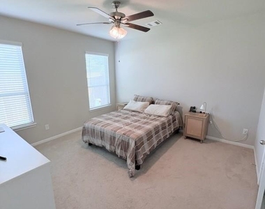 341 Emerald Thicket Lane - Photo Thumbnail 7