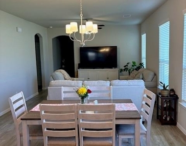 341 Emerald Thicket Lane - Photo Thumbnail 5