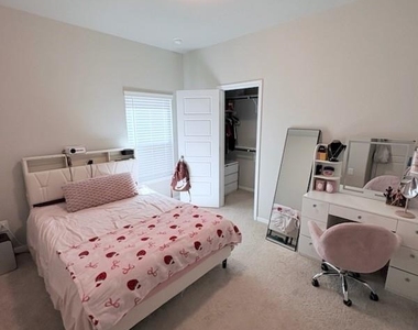 341 Emerald Thicket Lane - Photo Thumbnail 10