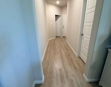 341 Emerald Thicket Lane - Photo Thumbnail 13