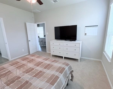 341 Emerald Thicket Lane - Photo Thumbnail 6