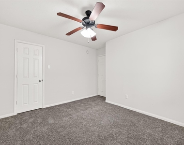 6030 Wildbriar Lane - Photo Thumbnail 32