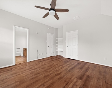 6030 Wildbriar Lane - Photo Thumbnail 39