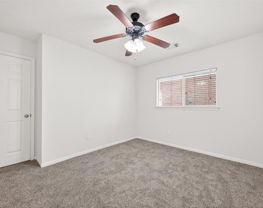 6030 Wildbriar Lane - Photo Thumbnail 31